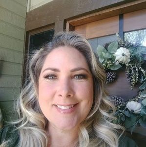 Meet your Posher, Christa